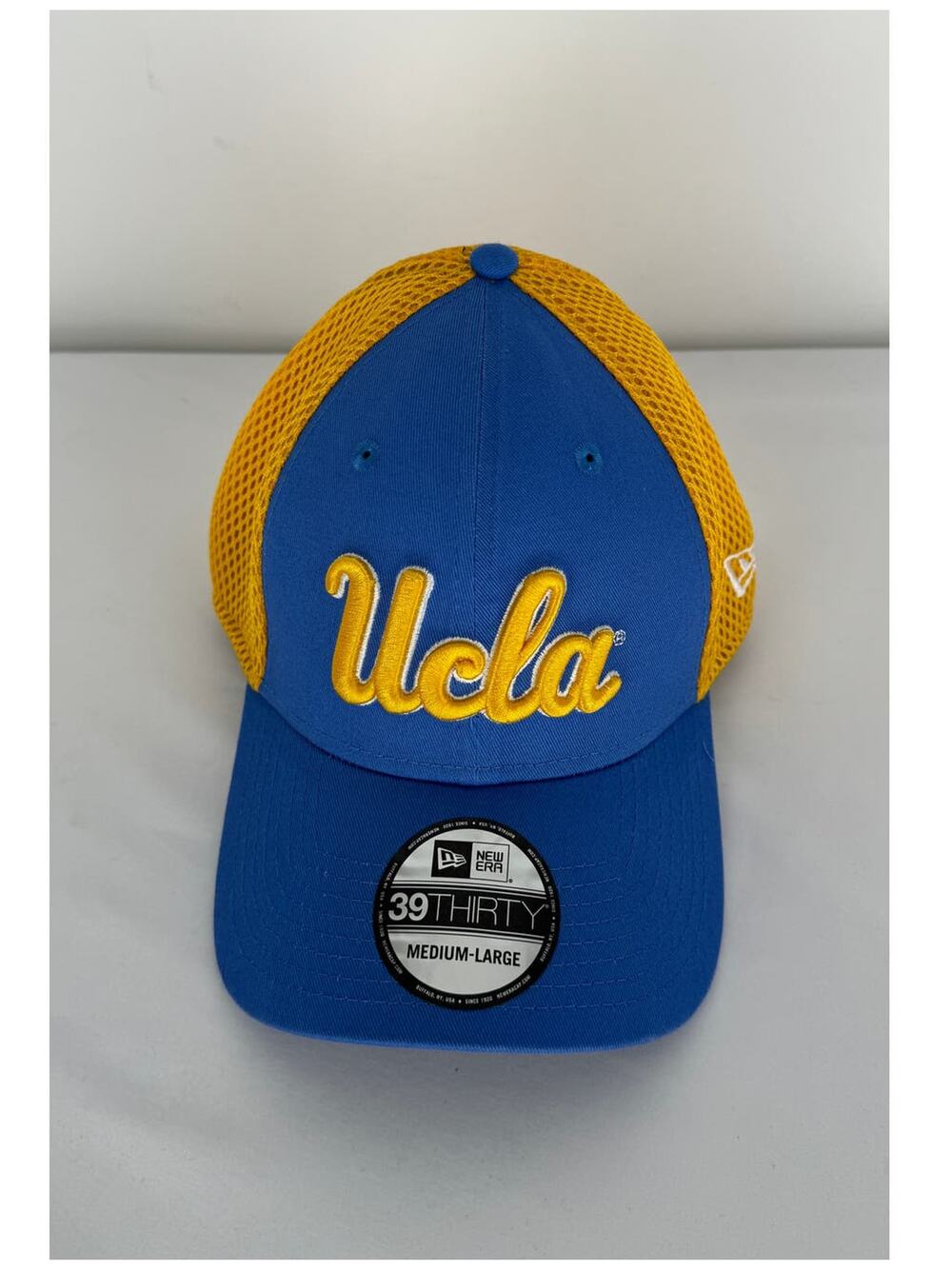 New Era UCLA Bruins Evergreen Neo 39THIRTY Flex Hat Cap Fitted Mens M/L New